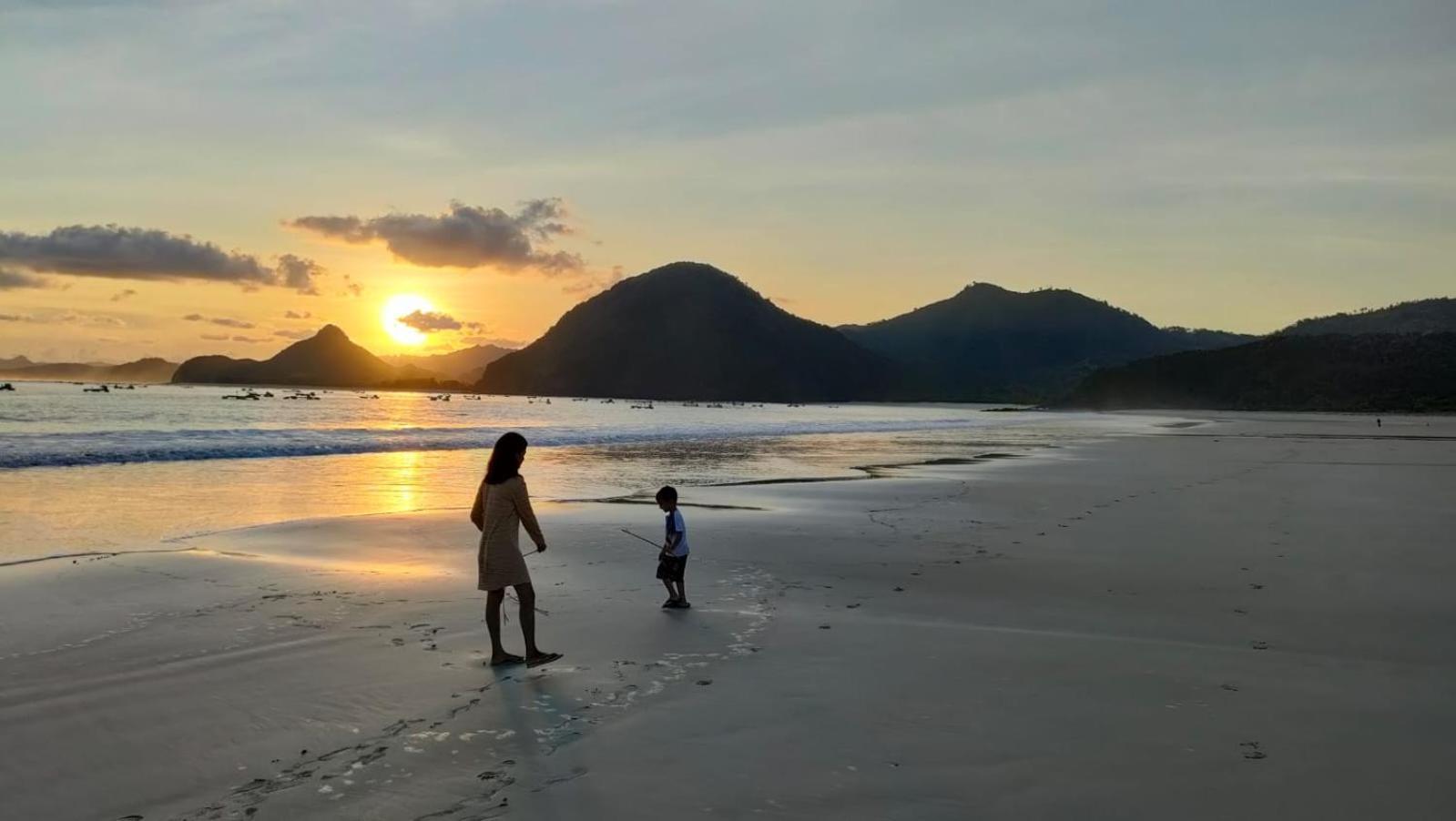 Tropik Resort Lombok Селонг Беланак Екстериор снимка