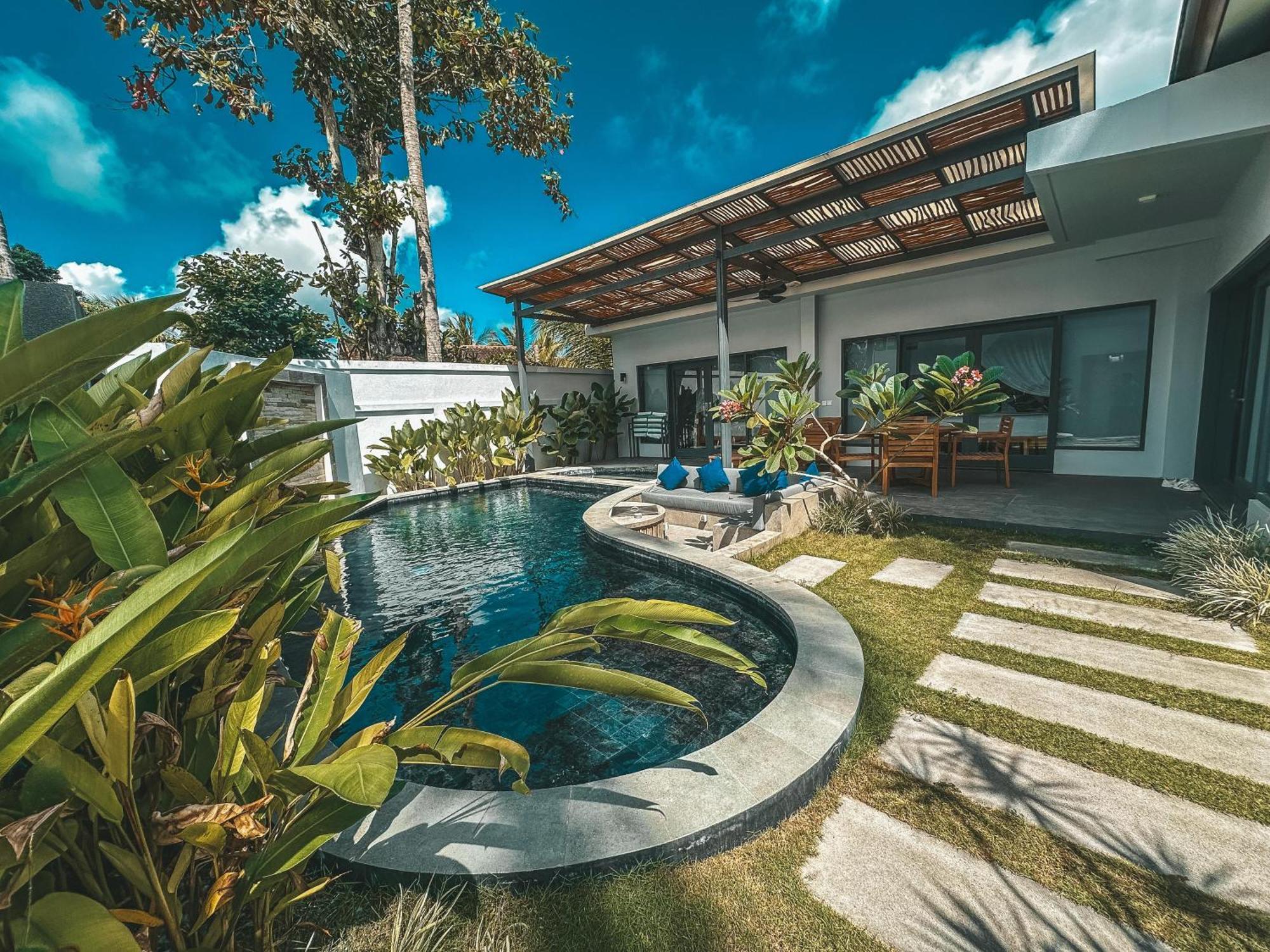 Tropik Resort Lombok Селонг Беланак Екстериор снимка